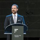 21. mai: Kronprins Haakon holder åpningstalen under de 62. Festspillene i Bergen. Kronprinsessen er også til stede under åpningssermonien. Foto: Thor Brødreskift, FiB